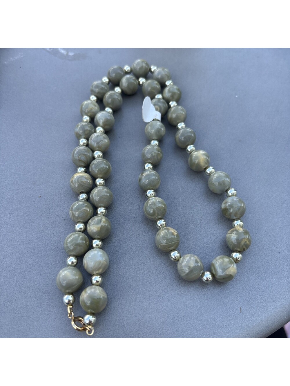 Vtg Grey Green Marbled Acrylic Beaded Necklace Gold Tone Spacers Classic 90s